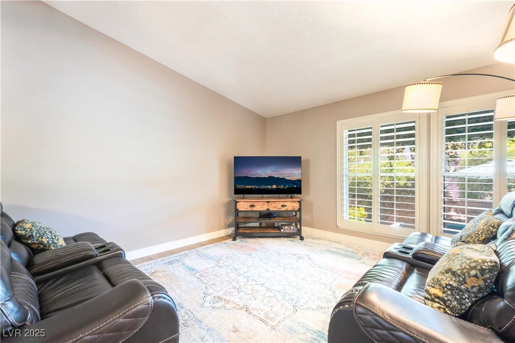 8908 Silvagni, Las Vegas, NV 89117