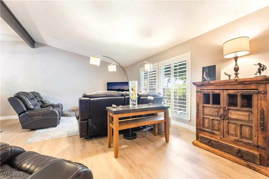 8908 Silvagni, Las Vegas, NV 89117
