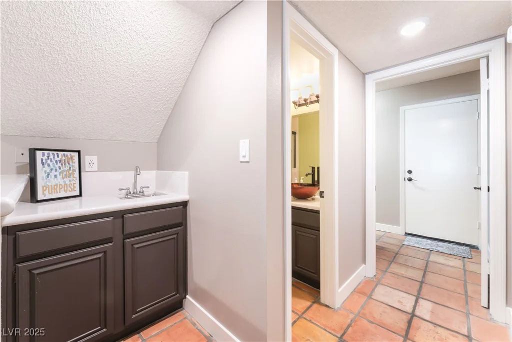 8908 Silvagni, Las Vegas, NV 89117