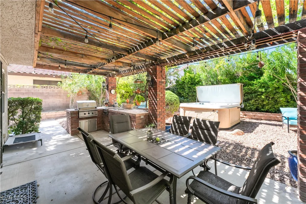 8908 Silvagni, Las Vegas, NV 89117