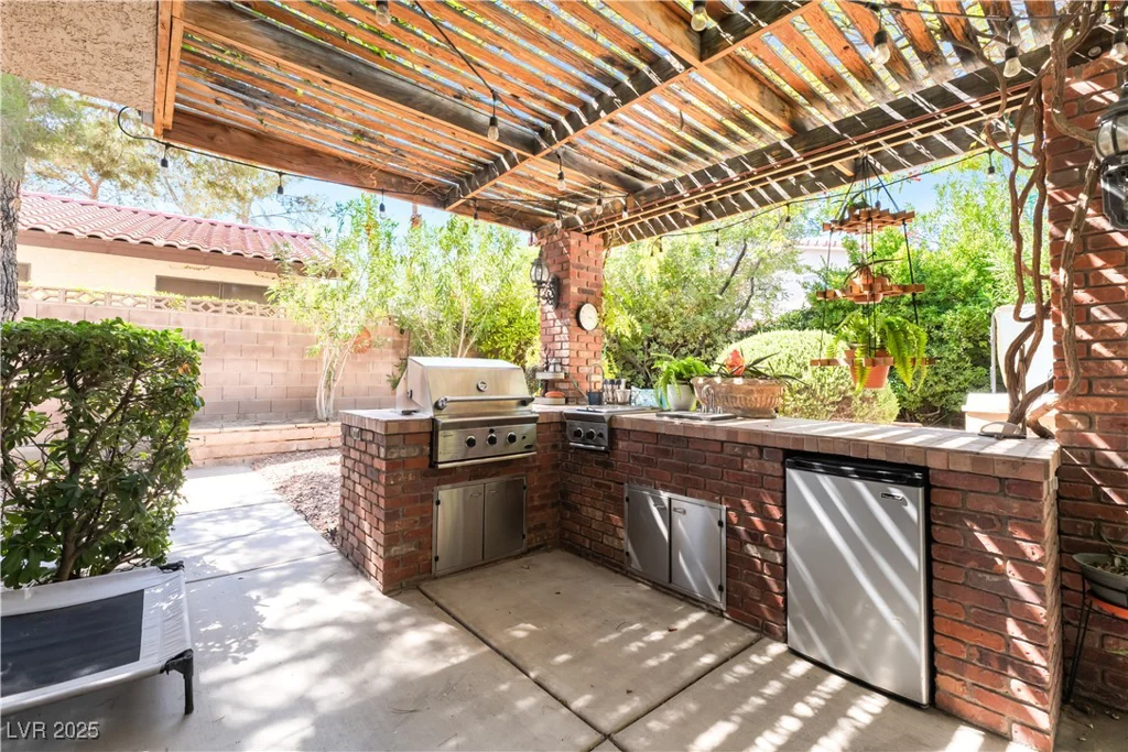 8908 Silvagni, Las Vegas, NV 89117