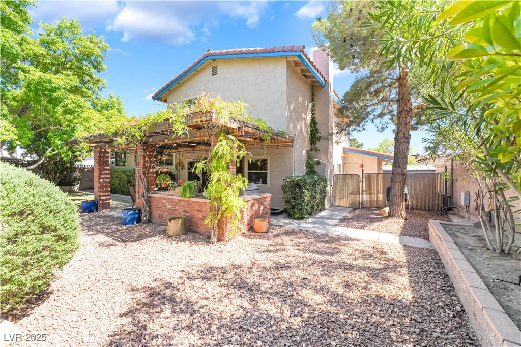 8908 Silvagni, Las Vegas, NV 89117
