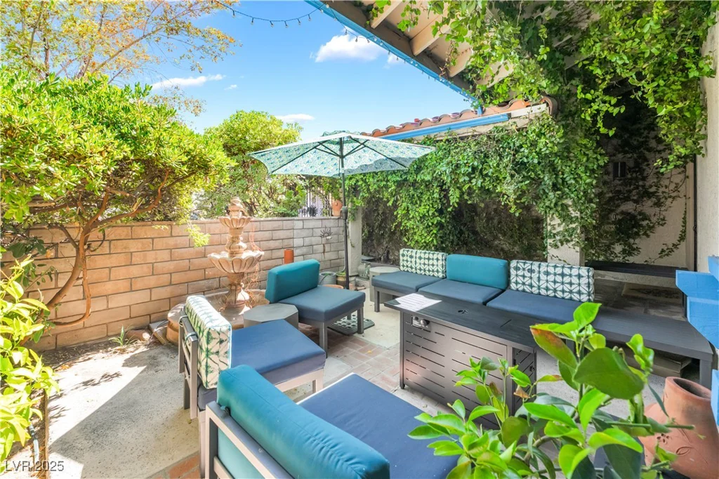 8908 Silvagni, Las Vegas, NV 89117