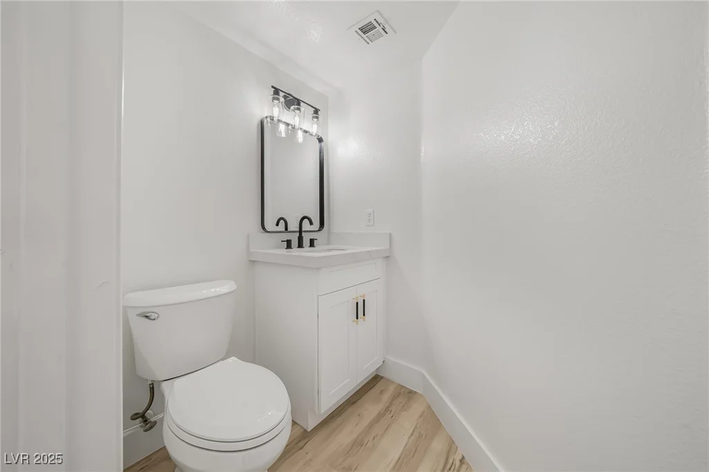 7985 Simone, Las Vegas, NV 89147
