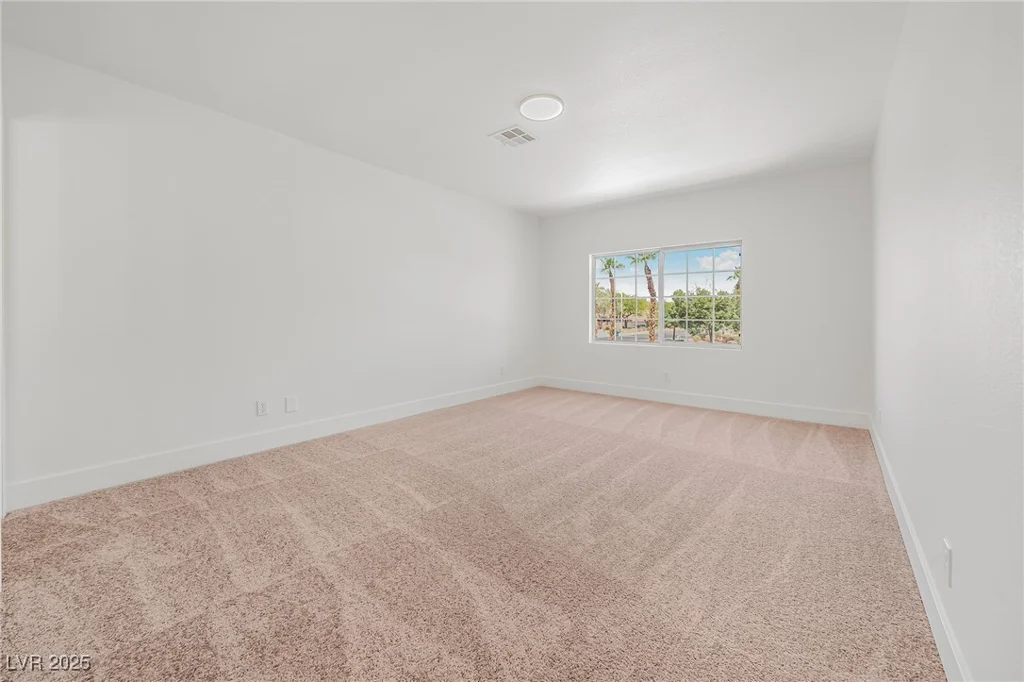7985 Simone, Las Vegas, NV 89147