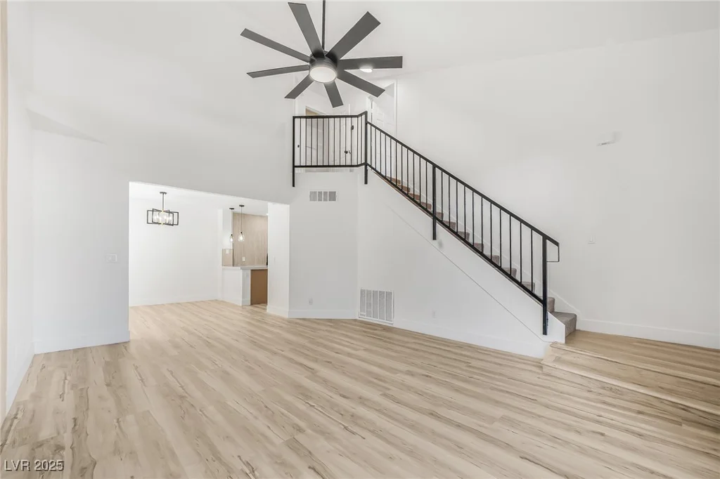 7985 Simone, Las Vegas, NV 89147