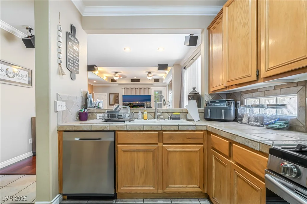 9740 Altadena, Las Vegas, NV 89183