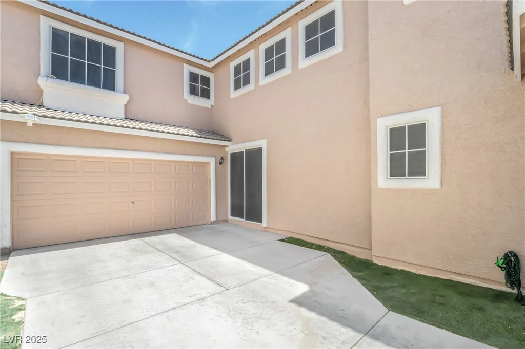 9740 Altadena, Las Vegas, NV 89183