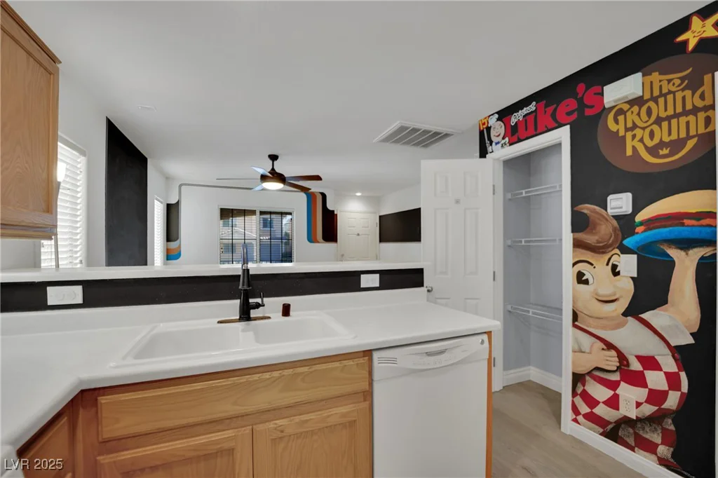 6460 Chettle House, Las Vegas, NV 89122
