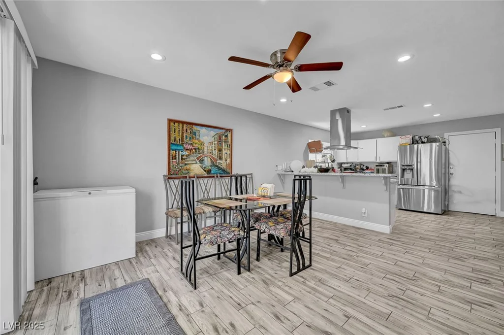 204 Thunder, Las Vegas, NV 89145