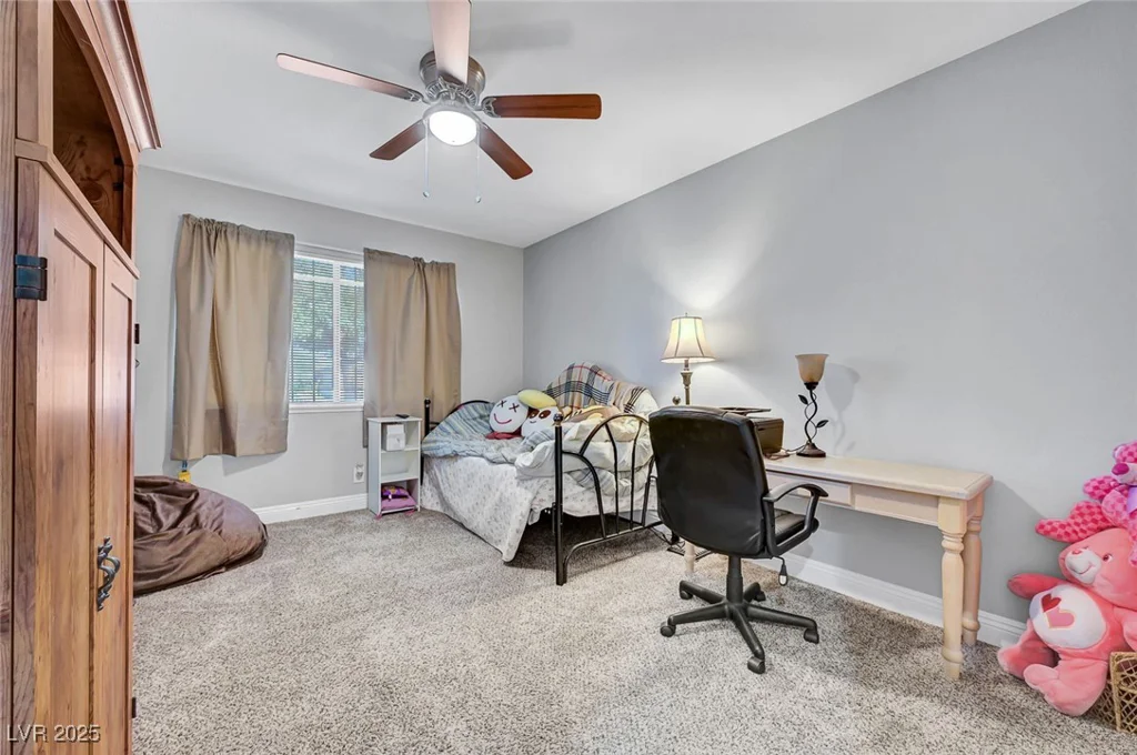204 Thunder, Las Vegas, NV 89145