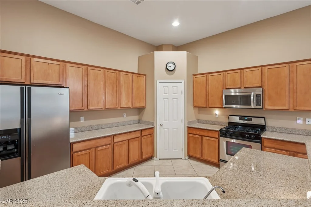 917 Kevin Baker, North Las Vegas, NV 89086