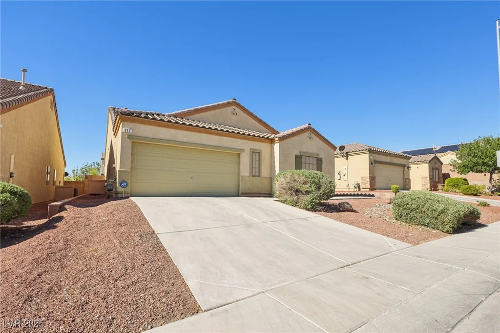 917 Kevin Baker, North Las Vegas, NV 89086