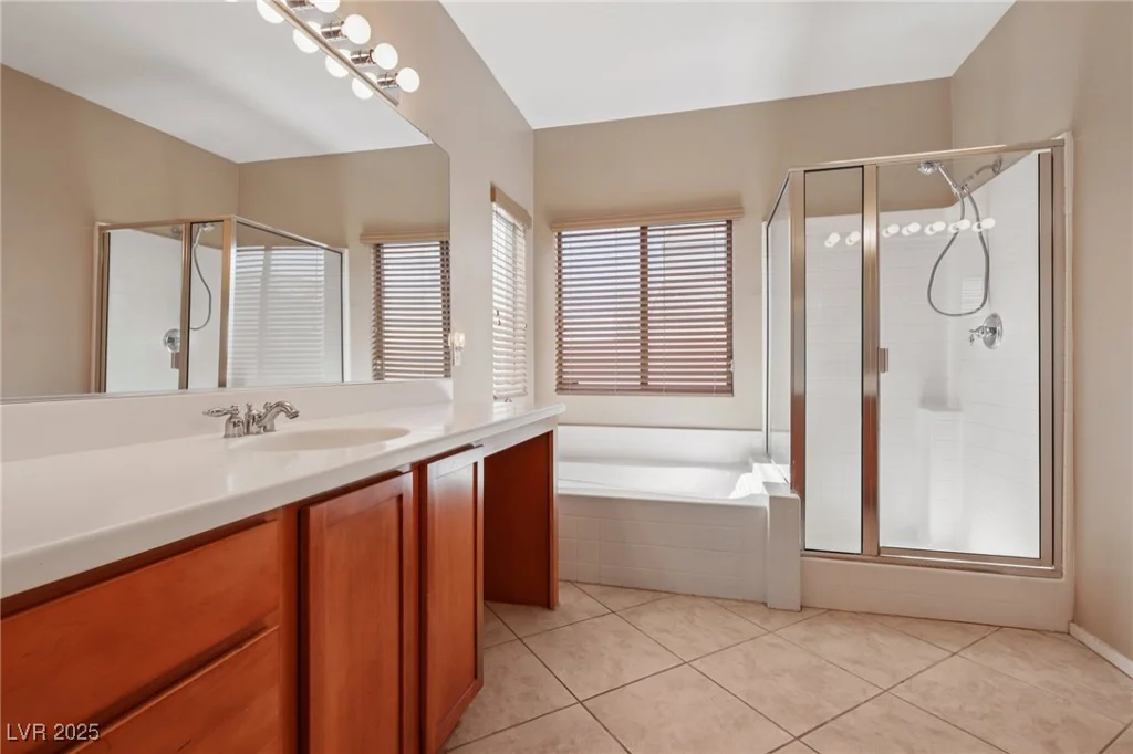 917 Kevin Baker, North Las Vegas, NV 89086