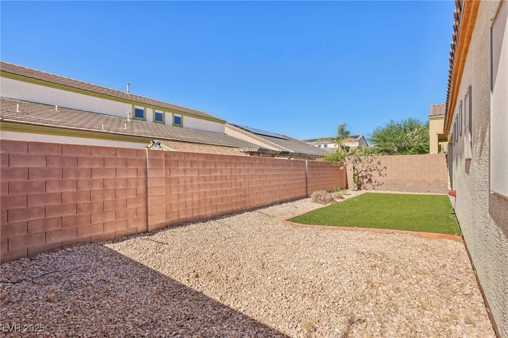 917 Kevin Baker, North Las Vegas, NV 89086