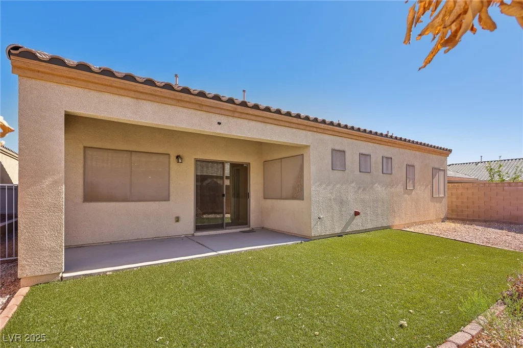 917 Kevin Baker, North Las Vegas, NV 89086