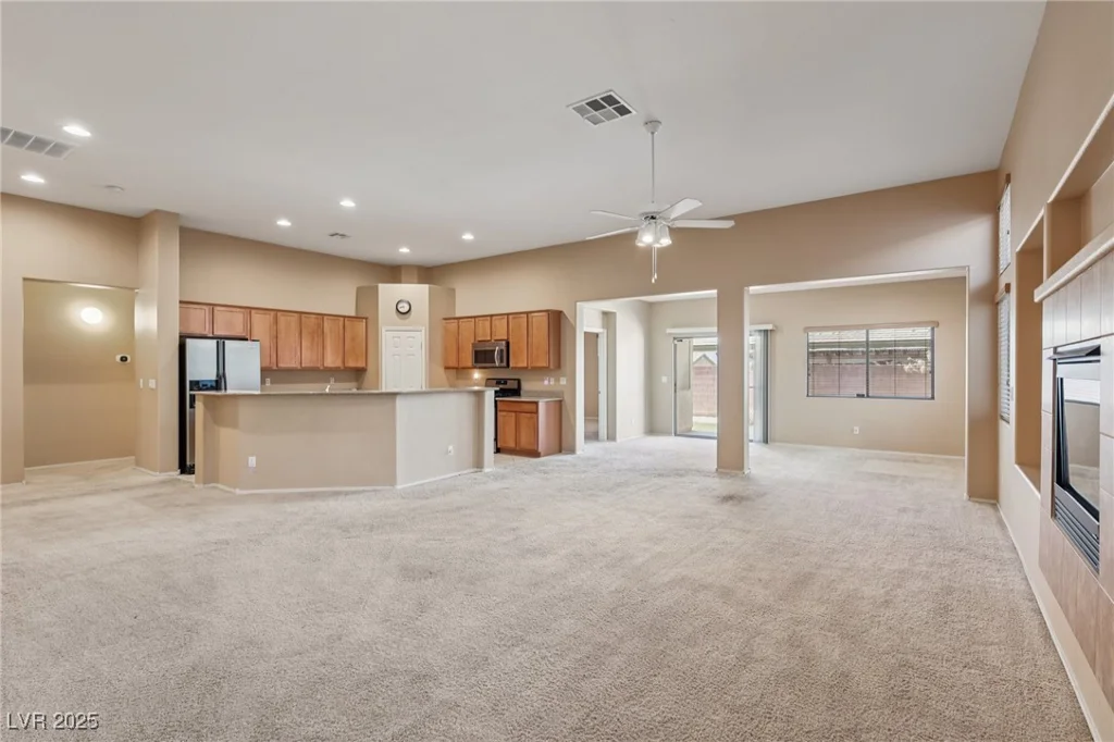 917 Kevin Baker, North Las Vegas, NV 89086