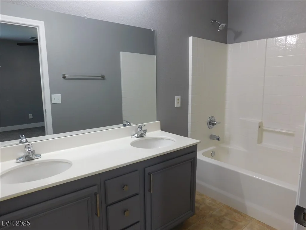 7924 Pale Rider, Las Vegas, NV 89131