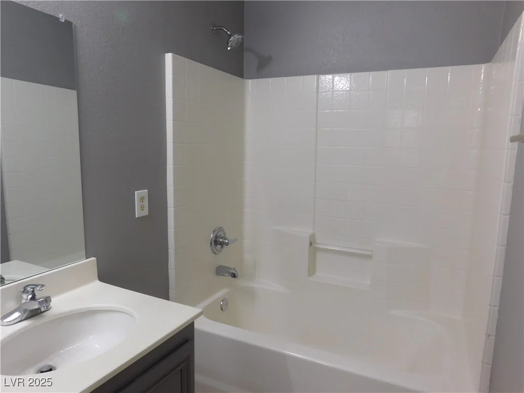 7924 Pale Rider, Las Vegas, NV 89131