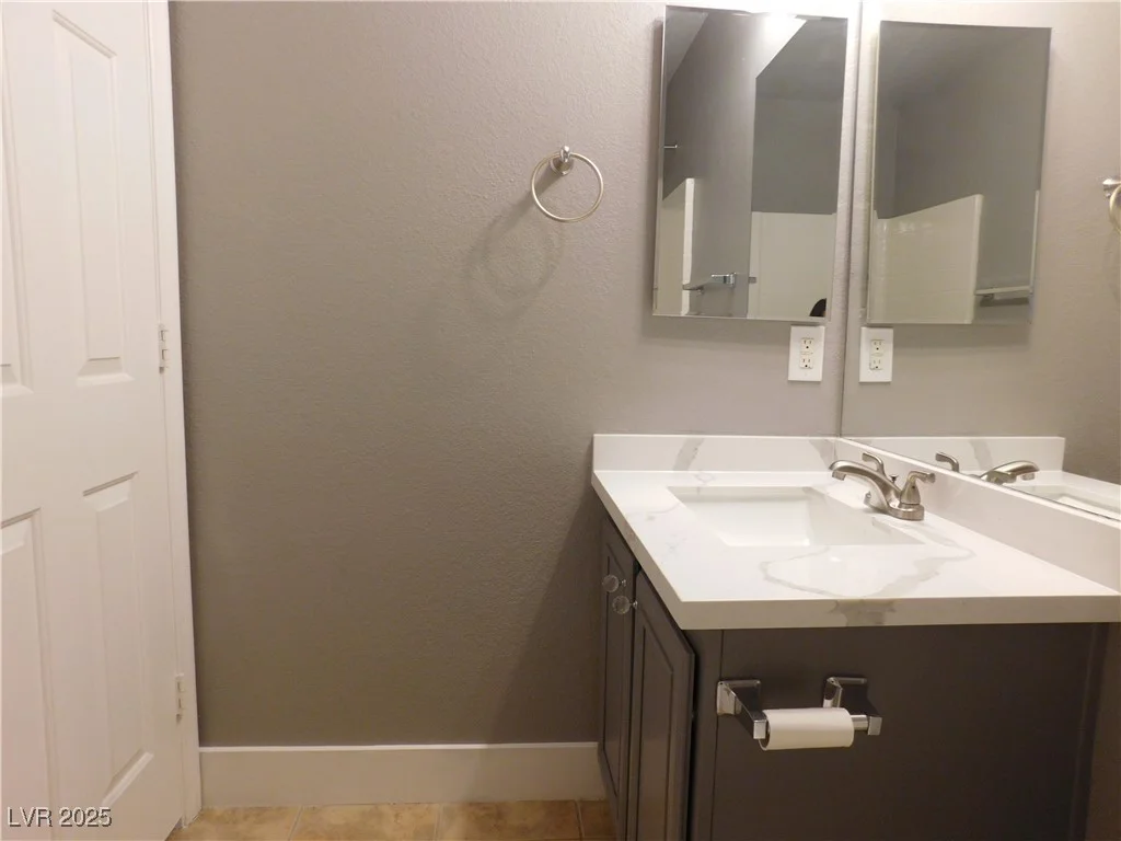 7924 Pale Rider, Las Vegas, NV 89131