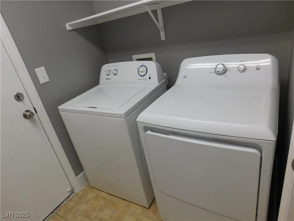 7924 Pale Rider, Las Vegas, NV 89131