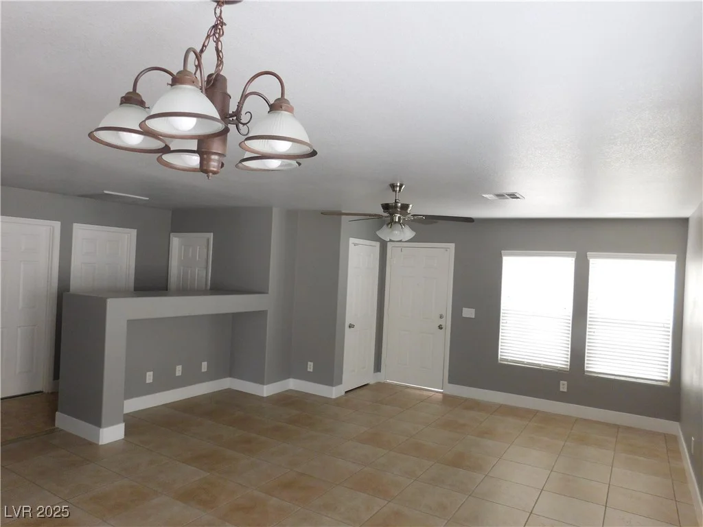 7924 Pale Rider, Las Vegas, NV 89131
