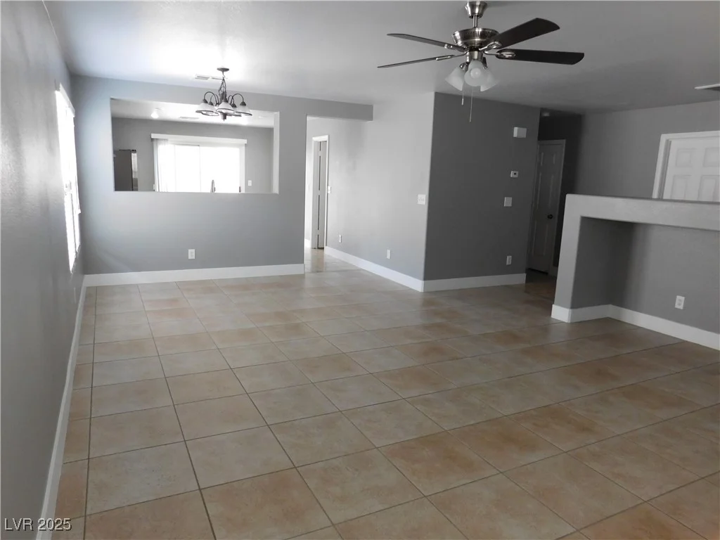 7924 Pale Rider, Las Vegas, NV 89131