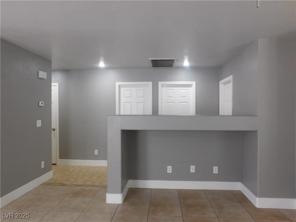7924 Pale Rider, Las Vegas, NV 89131
