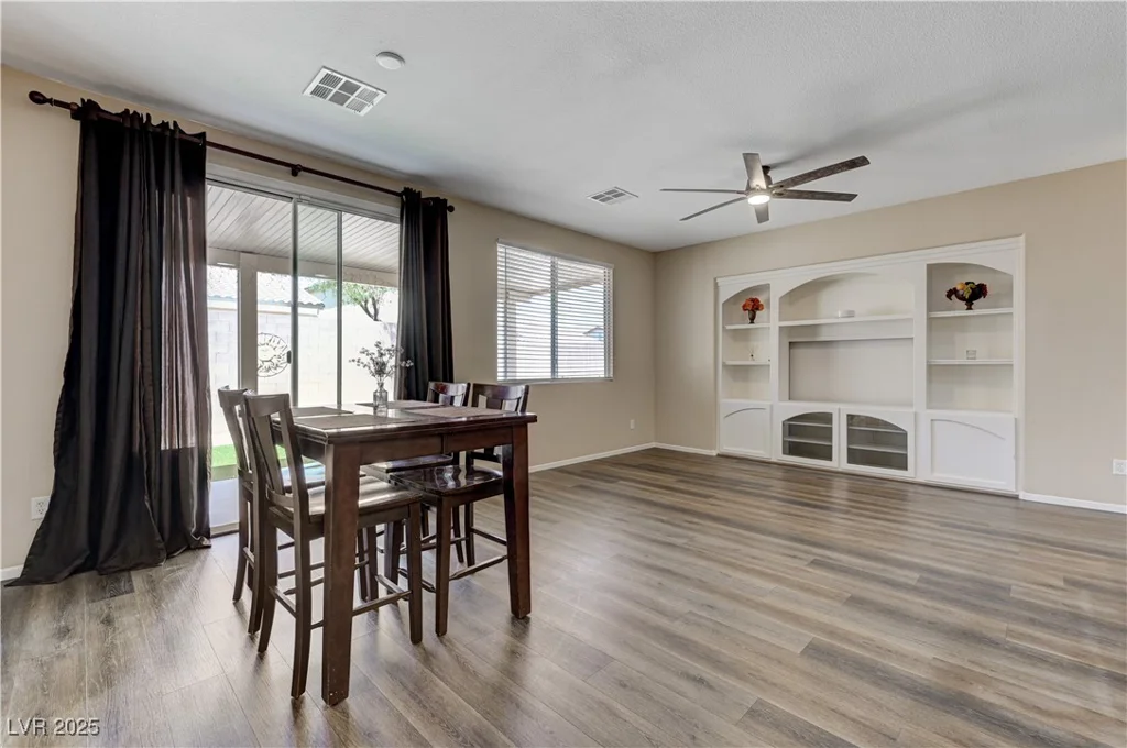 9218 Avon Park, Las Vegas, NV 89149