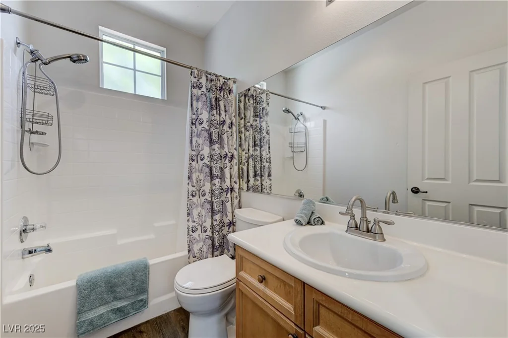 9218 Avon Park, Las Vegas, NV 89149