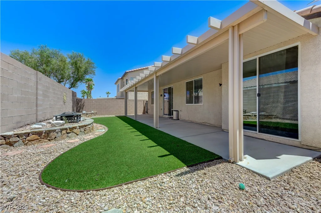 9218 Avon Park, Las Vegas, NV 89149