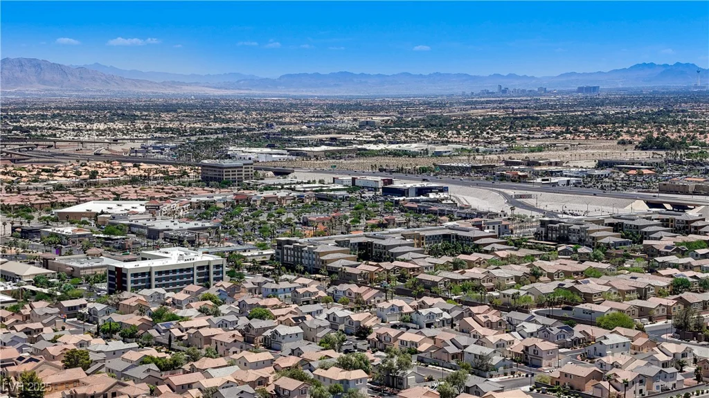 9218 Avon Park, Las Vegas, NV 89149