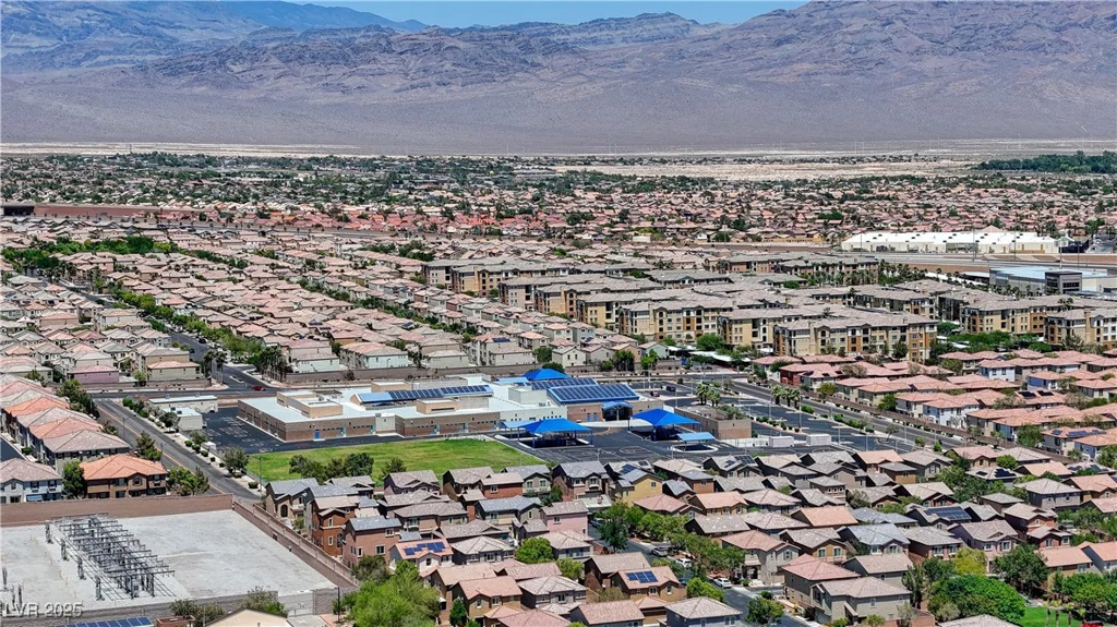 9218 Avon Park, Las Vegas, NV 89149