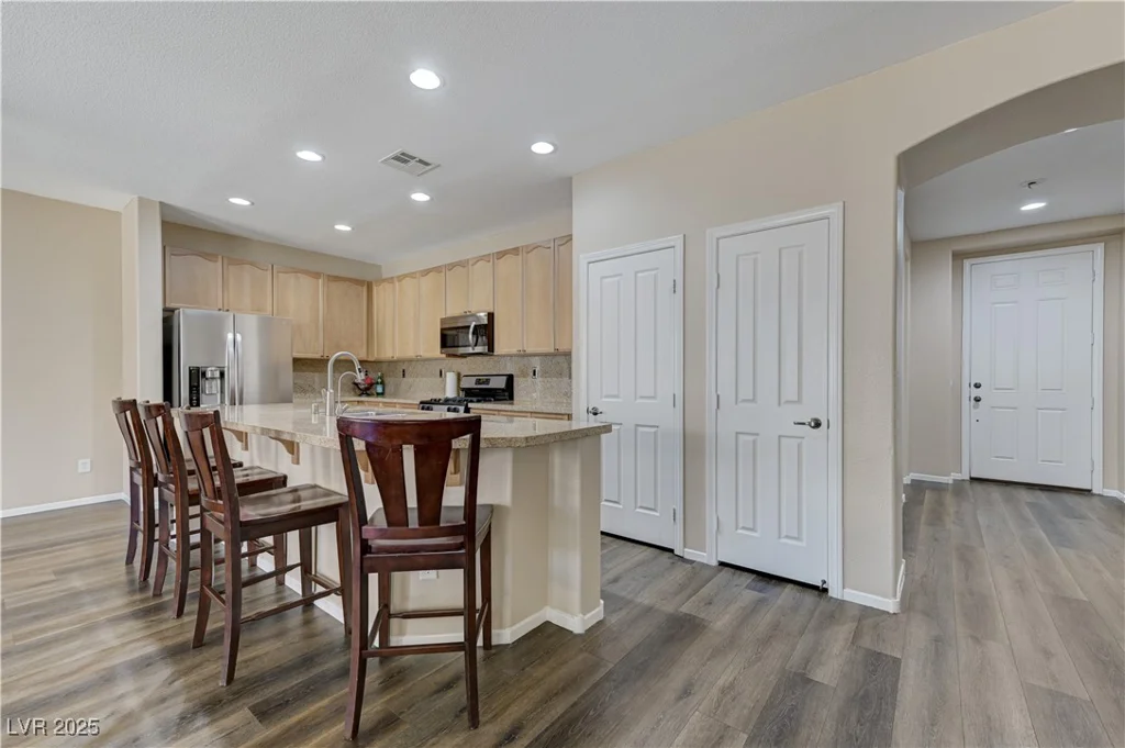 9218 Avon Park, Las Vegas, NV 89149