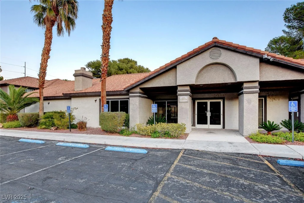 2606 Durango, Las Vegas, NV 89117