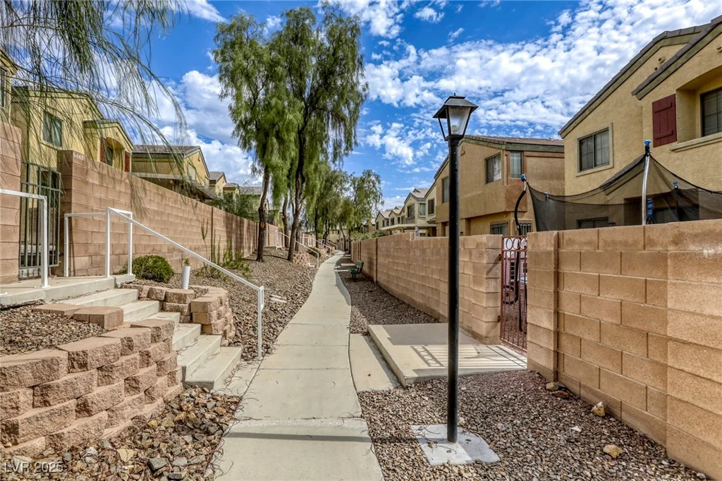 6445 Butterfly Sky, North Las Vegas, NV 89084