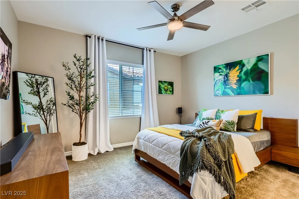 25 Barbara, Las Vegas, NV 89183