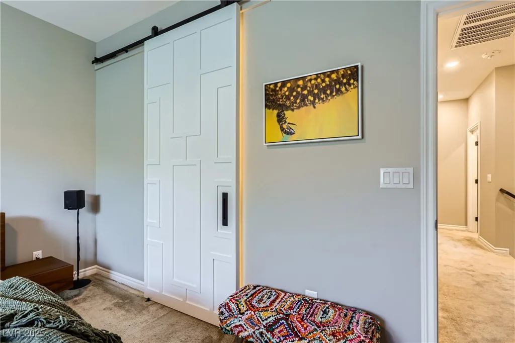 25 Barbara, Las Vegas, NV 89183