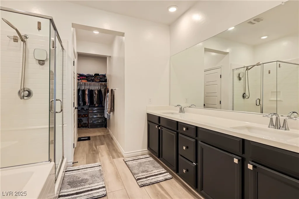 25 Barbara, Las Vegas, NV 89183