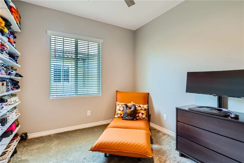 25 Barbara, Las Vegas, NV 89183
