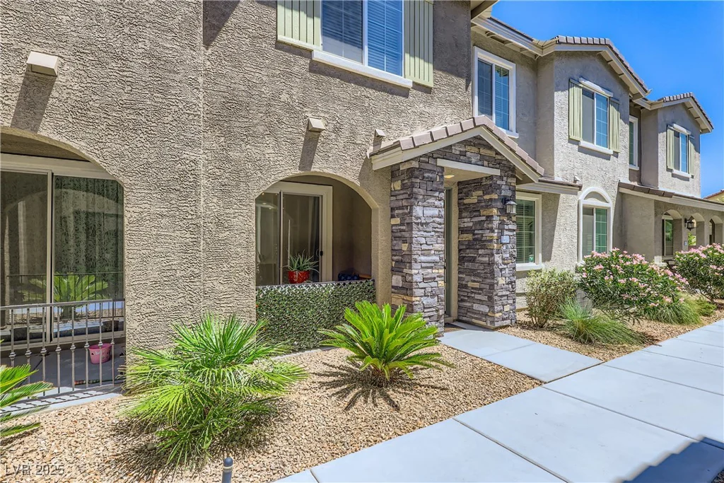 25 Barbara, Las Vegas, NV 89183