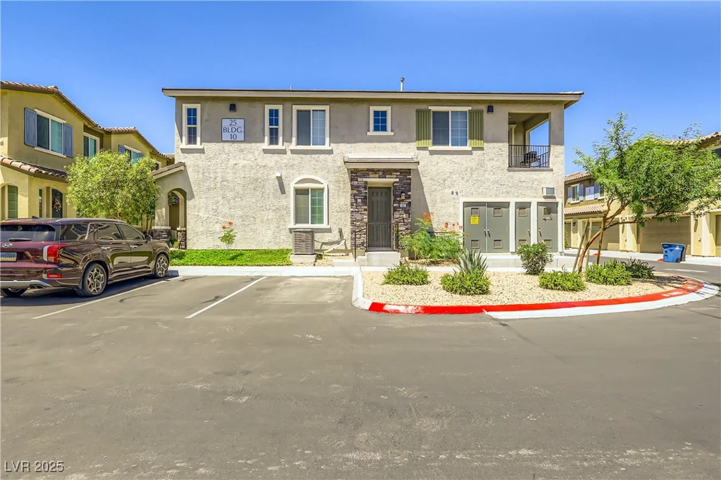 25 Barbara, Las Vegas, NV 89183