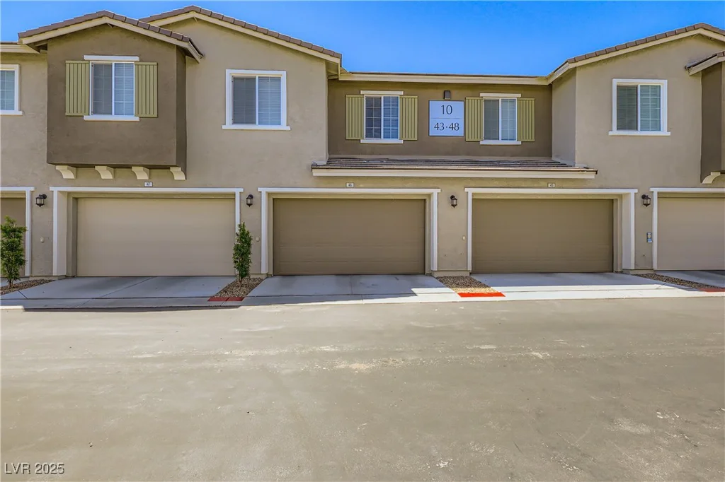25 Barbara, Las Vegas, NV 89183