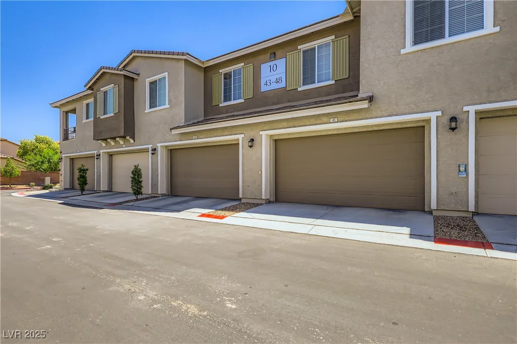 25 Barbara, Las Vegas, NV 89183