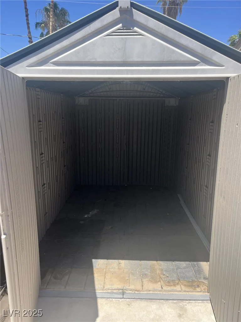 3876 Maryland, Las Vegas, NV 89121