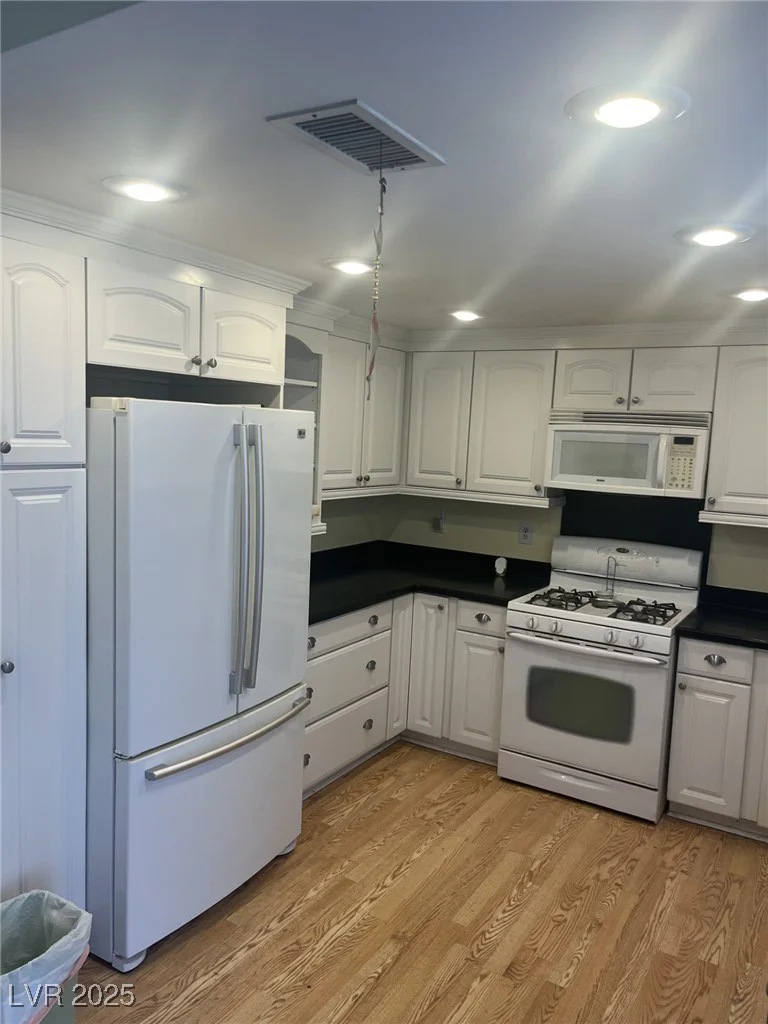 3876 Maryland, Las Vegas, NV 89121