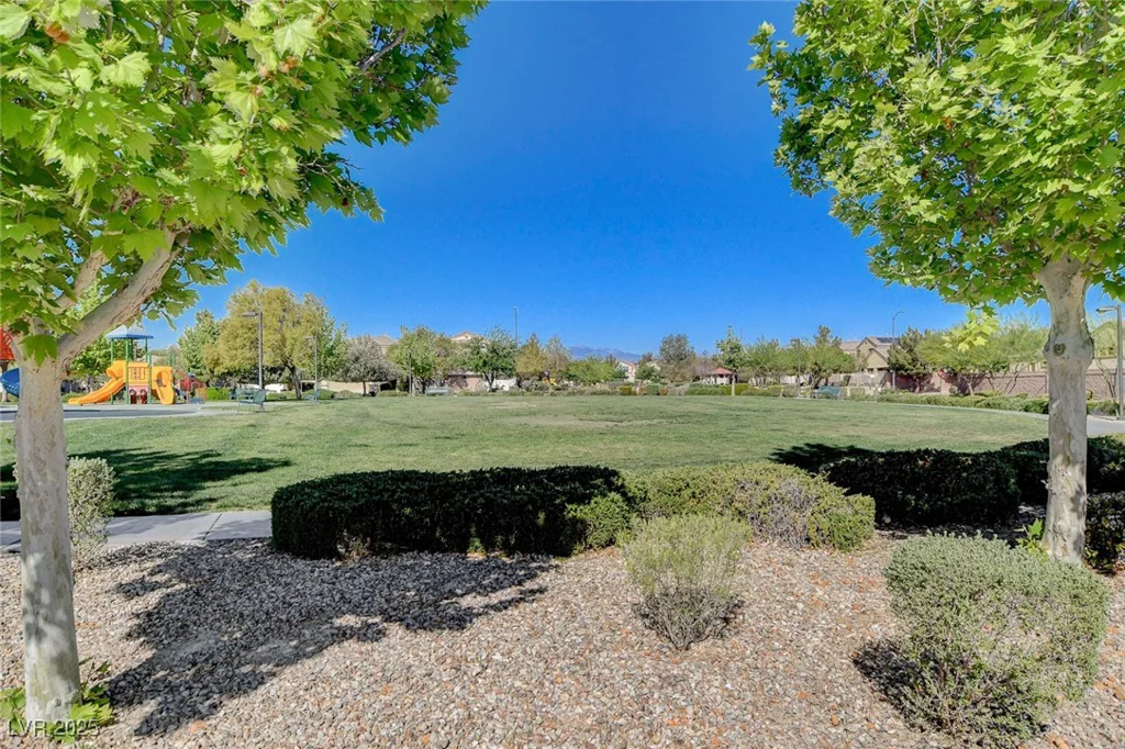5524 Overlook Valley, North Las Vegas, NV 89081