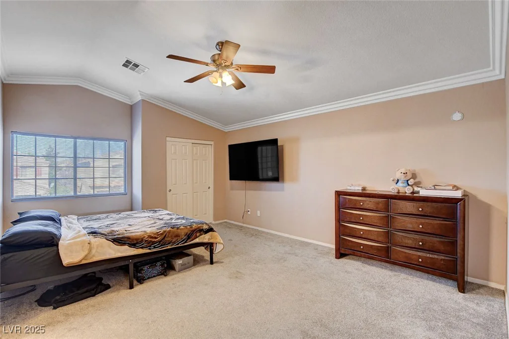 5524 Overlook Valley, North Las Vegas, NV 89081