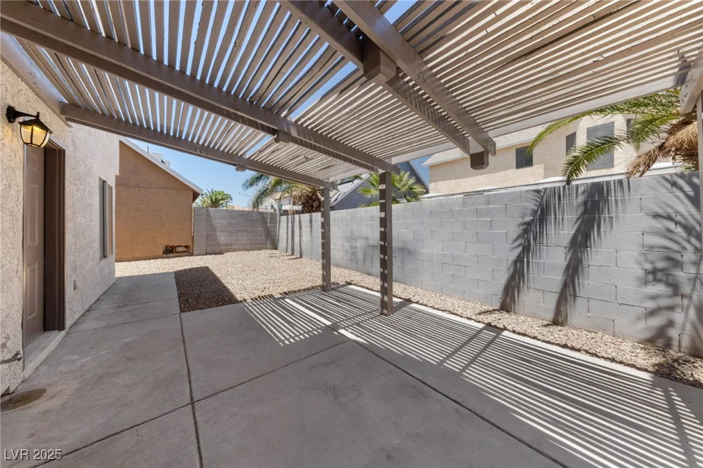 6604 Lombard, Las Vegas, NV 89108