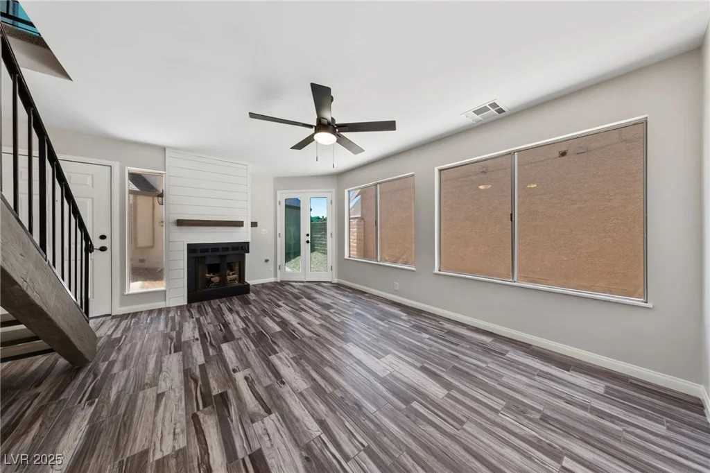 6604 Lombard, Las Vegas, NV 89108
